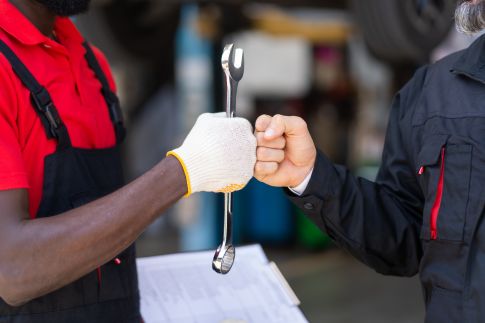 Emploi dans un garage auto agr&eacute;&eacute; Tesla &agrave; Rennes